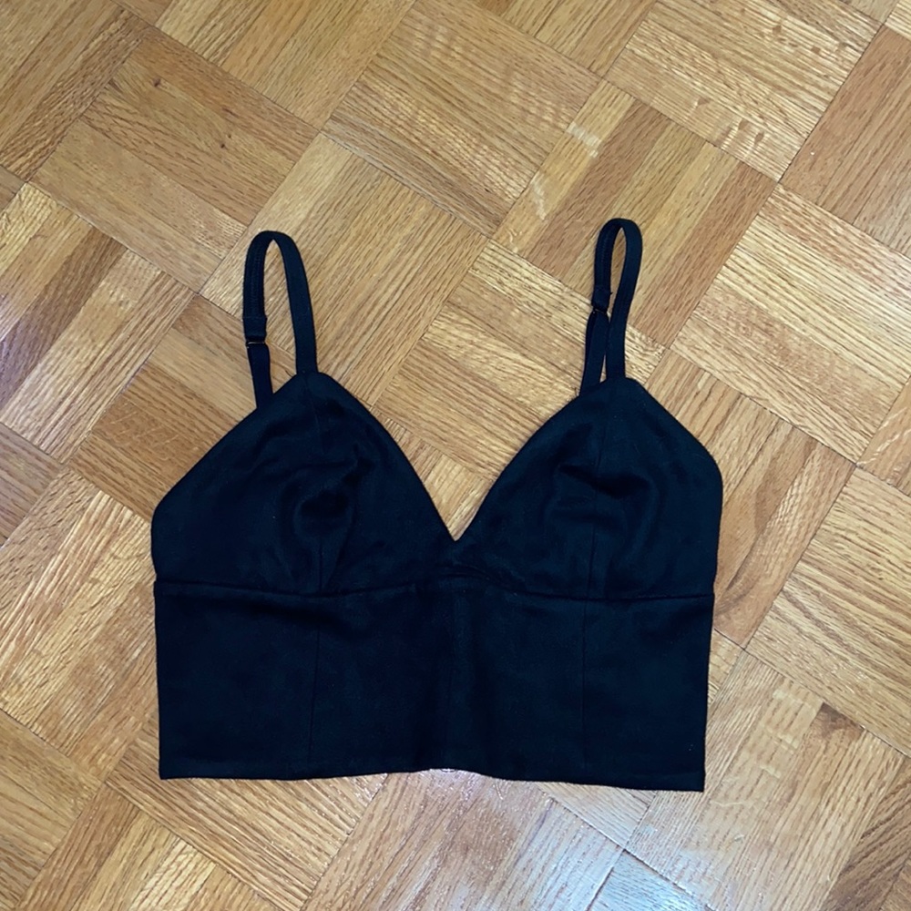 Aritzia - Talula black Swede crop top size 0